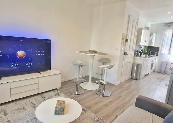 Cosy - Proche Et Toute Commodites Apartamento
